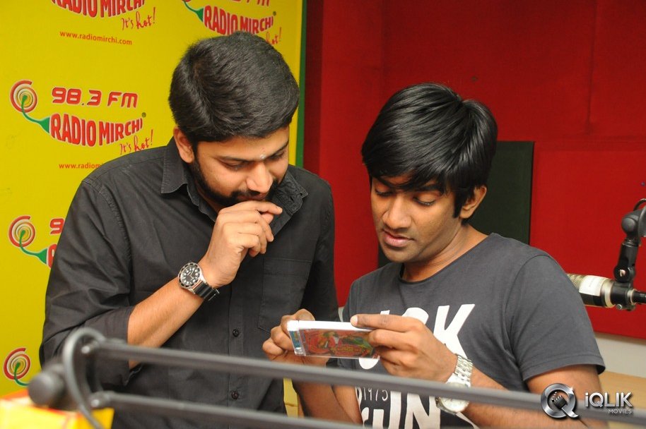 Aaha-Kalyanam-Movie-Team-at-Radio-Mirchi-FM